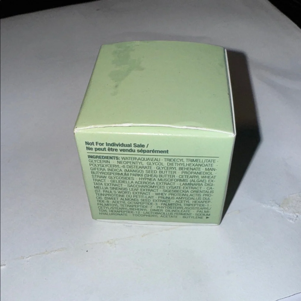 Clinique Smart Clinical Repair Eye Cream - Light Green